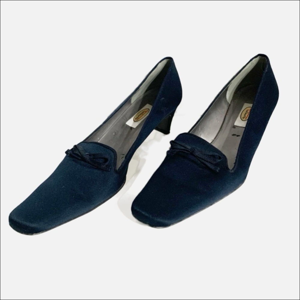 Talbots Navy Blue Square Toed Slip On Satin  Heel Shoes Bow at Vamp Leather Sole